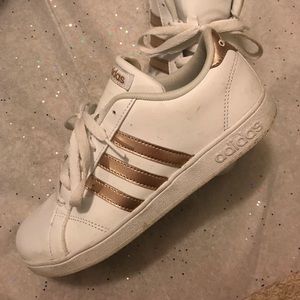 Adidas Sneakers